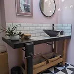 Oasis Dans Le Perche بيت ضيافة 4*
